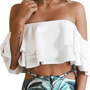 NWT👙White Off Shoulder Ruffled Bikini Top